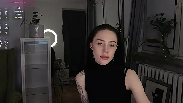 Sara Tranquil online show from 03.06.25