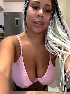 HaileyDiana online show from 10.08.25