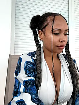 HaileyDiana online show from 11.17.25