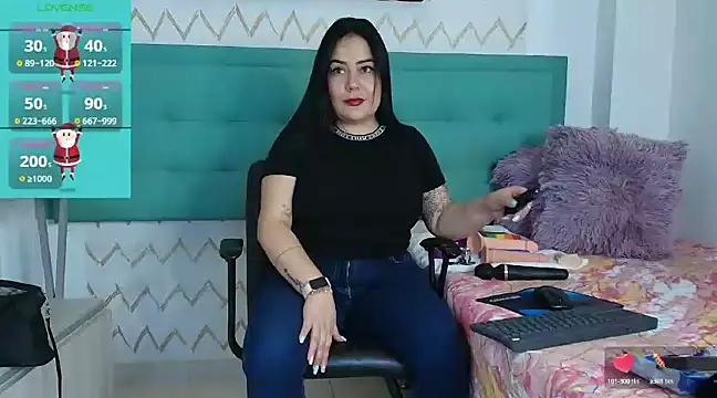 Snapshot of galatea_rous chatting on 12.14.24 galatea rous online show from 12.14.24