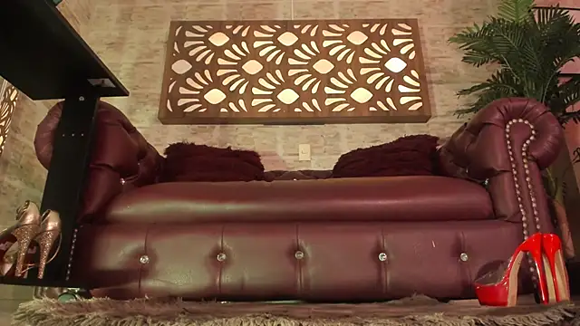 Snapshot of MissAgata chatting on 03.12.25 MissAgata online show from 03.12.25