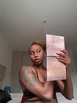 Snapshot of Miss_hot_candy chatting on 02.24.26 Miss hot candy online show from 02.24.26