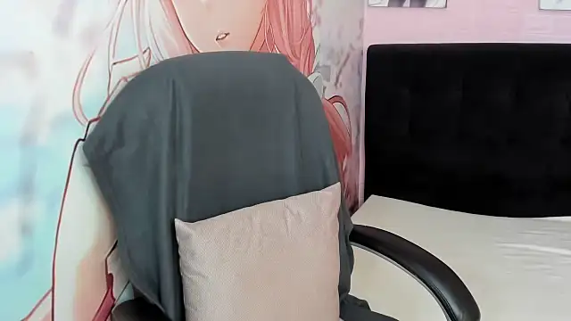 Snapshot of AllysonMilf69 chatting on 09.28.25 AllysonMilf69 online show from 09.28.25