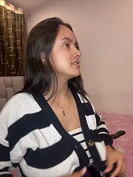 Snapshot of Shanonsex2 chatting on 01.14.25 Shanonsex2 online show from 01.14.25