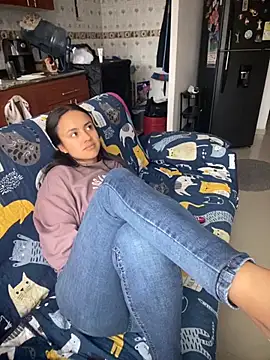 Snapshot of Shanonsex2 chatting on 10.24.25 Shanonsex2 online show from 10.24.25