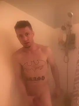 Snapshot of trash4cash chatting on 01.26.25 trash4cash online show from 01.26.25