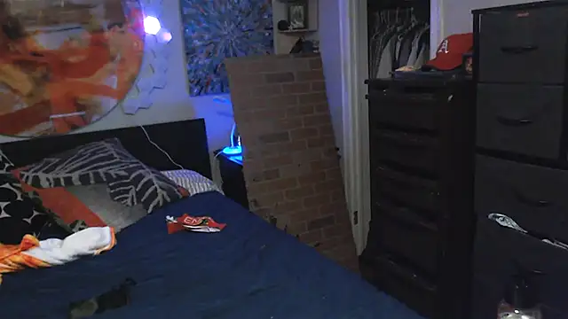 Snapshot of trash4cash chatting on 02.01.25 trash4cash online show from 02.01.25