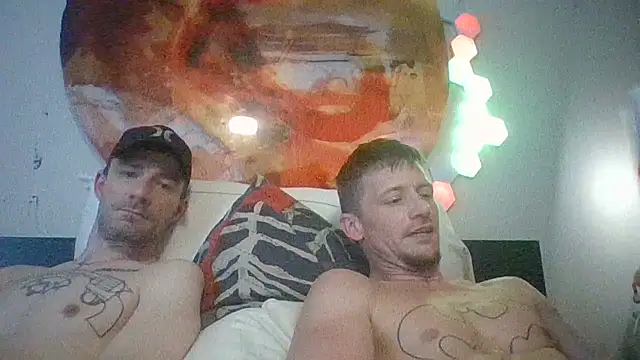 Snapshot of trash4cash chatting on 03.21.25 trash4cash online show from 03.21.25