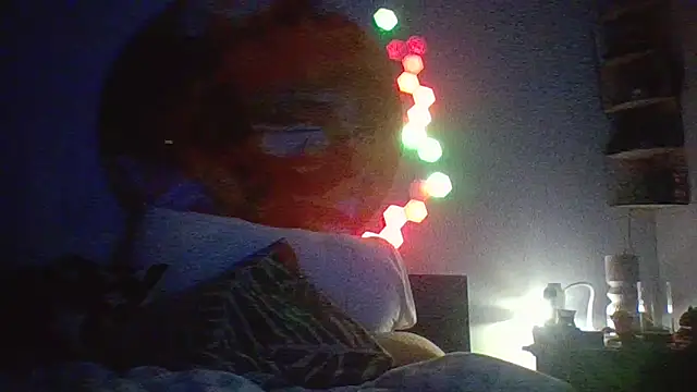 Snapshot of trash4cash chatting on 03.22.25 trash4cash online show from 03.22.25