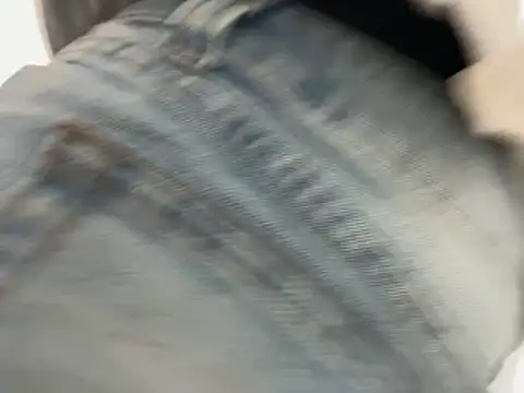 Snapshot of trash4cash chatting on 10.28.25 trash4cash online show from 10.28.25