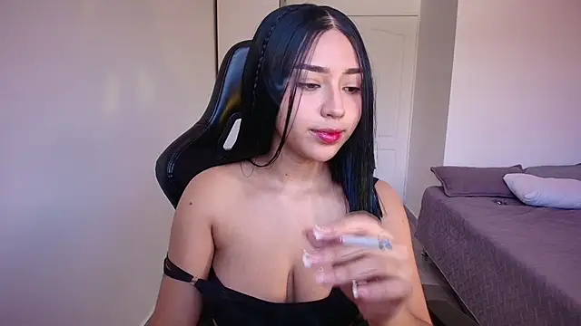 EmilyPaynne online show from 01.14.25