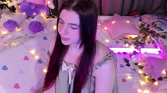 Snapshot of Supaidagaru chatting on 02.21.25 Supaidagaru online show from 02.21.25