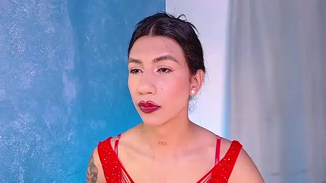 sofiaa grey  online show from 01.26.25