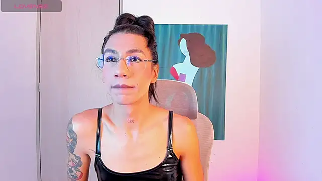 sofiaa grey  online show from 02.20.26