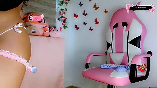 Snapshot of amaranta1411- chatting on 01.04.25 amaranta1411- online show from 01.04.25