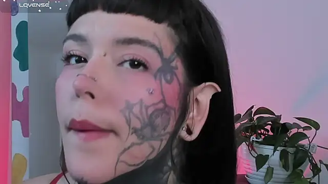 Snapshot of SylveonFox chatting on 03.12.25 SylveonFox online show from 03.12.25