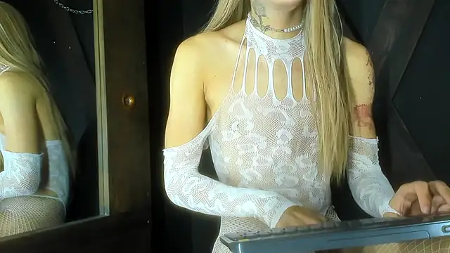 Haileybieberr online show from 02.06.25