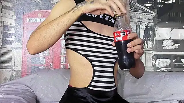 Haileybieberr online show from 03.04.26