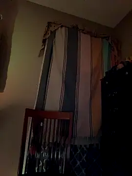 Snapshot of Mikeswanston chatting on 11.08.25 Mikeswanston online show from 11.08.25