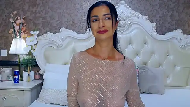 Snapshot of OliveWilson chatting on 09.09.25 OliveWilson online show from 09.09.25