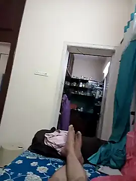 AUNTY1984 online show from 05.08.26