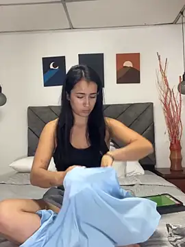 AnithaFigueroa1 online show from 02.20.25