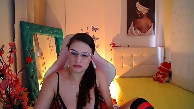 esmeraldaa230 online show from 03.10.25