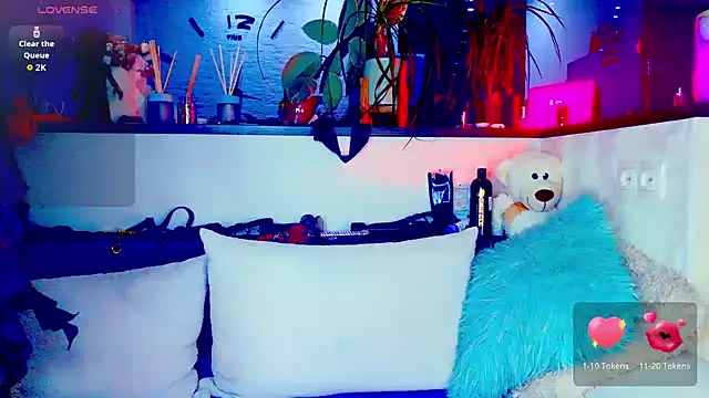  JuliaSpace  online show from 03.12.26