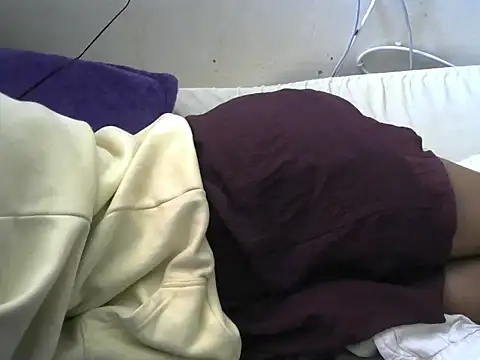 Ma-yolo001 online show from 10.02.25