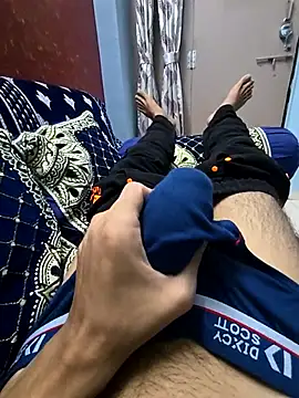 Yours1311 online show from 11.12.25