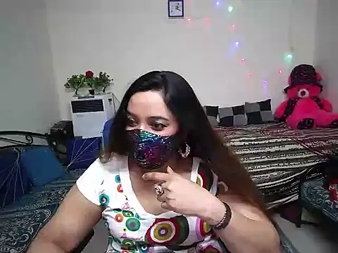 Arushisingh8888 online show from 02.15.25