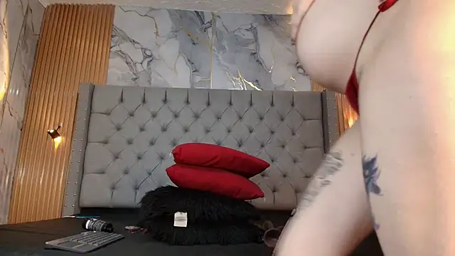 Ema Jonees online show from 05.29.26