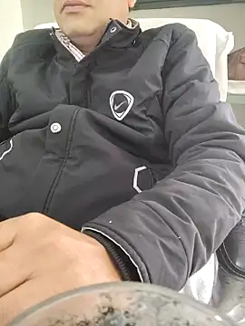 Snapshot of Hot-man39 chatting on 01.06.25 Hot-man39 online show from 01.06.25