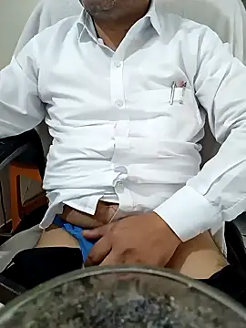 Snapshot of Hot-man39 chatting on 02.01.25 Hot-man39 online show from 02.01.25