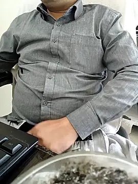 Snapshot of Hot-man39 chatting on 02.22.25 Hot-man39 online show from 02.22.25