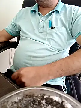 Snapshot of Hot-man39 chatting on 03.15.25 Hot-man39 online show from 03.15.25