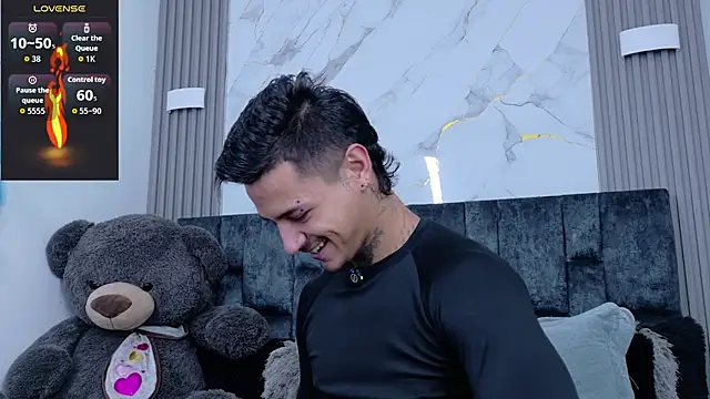 Snapshot of JAYCOB00 chatting on 11.29.25 JAYCOB00 online show from 11.29.25