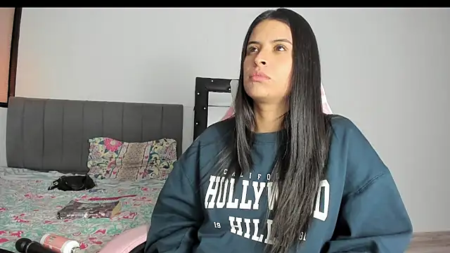 Snapshot of _elektrah chatting on 02.27.25 elektrah online show from 02.27.25