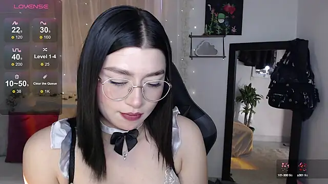 mily thomson b  online show from 09.08.25