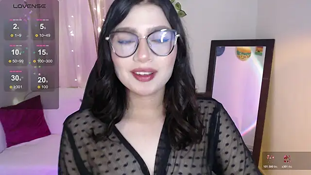 Snapshot of mily_thomson_b_ chatting on 05.22.26 mily thomson b online show from 05.22.26