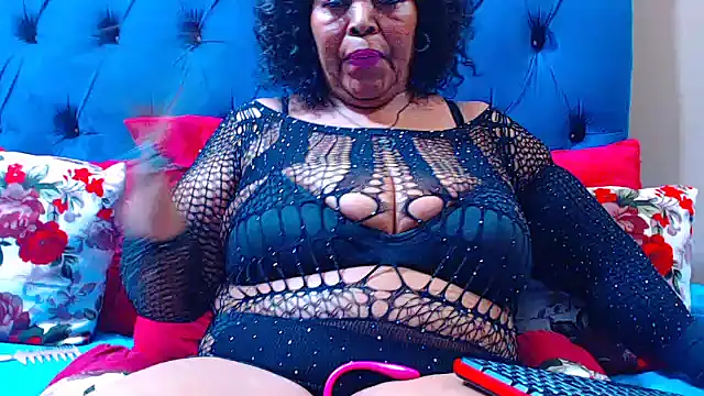 ebonycandy10 online show from 10.15.25