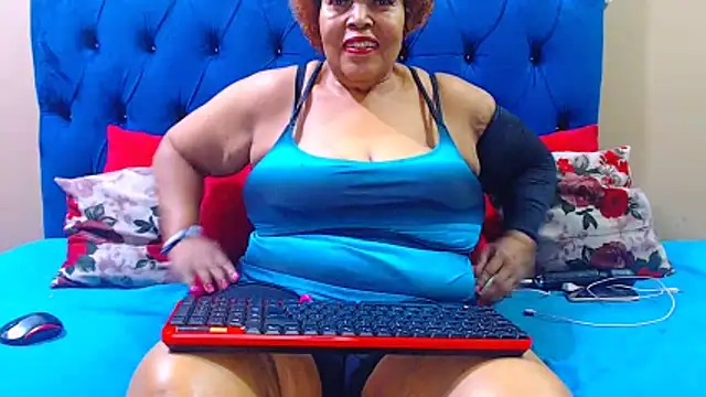 ebonycandy10 online show from 05.06.26