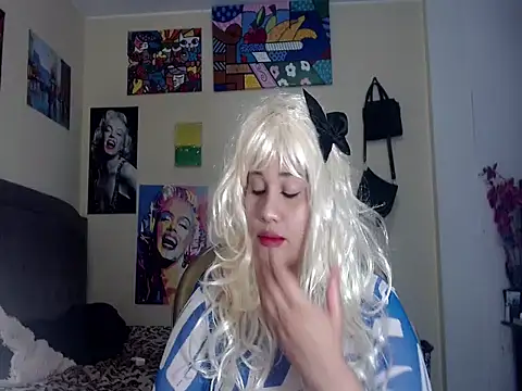 Snapshot of melissa4855 chatting on 11.17.25 melissa4855 online show from 11.17.25