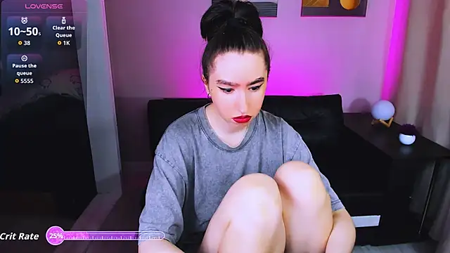 Snapshot of Lily_xBabe chatting on 06.18.26 Lily xBabe online show from 06.18.26