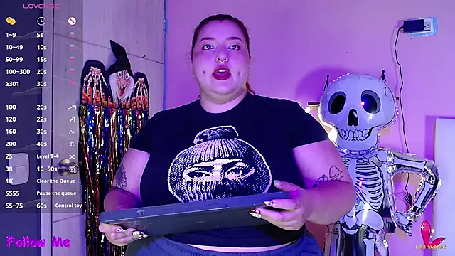 HECATE 23 online show from 10.22.25