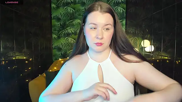 Snapshot of ShedarBrooks chatting on 12.26.24 ShedarBrooks online show from 12.26.24