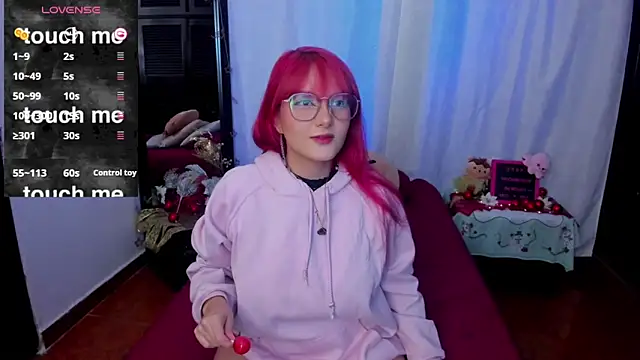 Snapshot of Dafne_Moon chatting on 01.14.26 Dafne Moon online show from 01.14.26