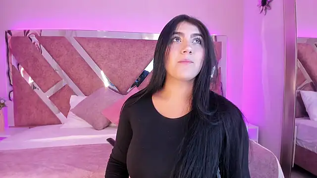 PaulinaDuarte online show from 03.13.25