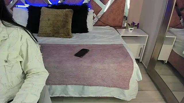 PaulinaDuarte online show from 11.19.25