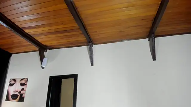 Snapshot of EmiliWilliams chatting on 09.18.25 EmiliWilliams online show from 09.18.25